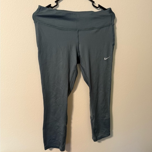 Nike Gray Athletic Leggings - Picture 1 of 5